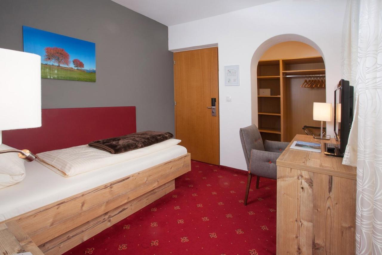 Hotel Bruno ฟือเกน ภายนอก รูปภาพ